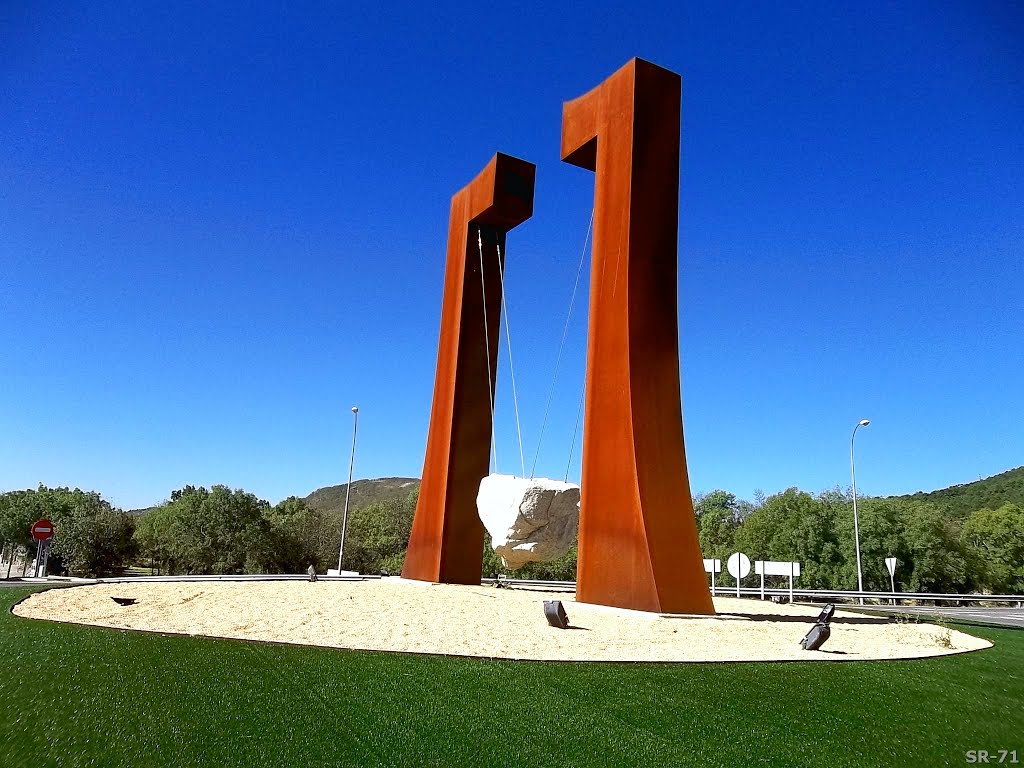 Monumento rotonda SR-71 by SR-71