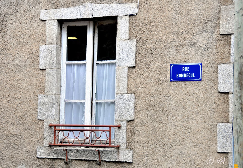 Laguiole : Rue Bombecul ! by Y. A, Villyssois.