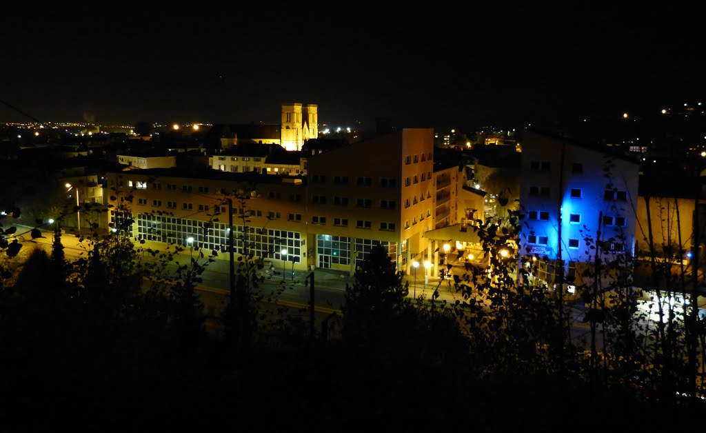 Bourgoin-Jallieu. Porte Médicis. by Jodaya