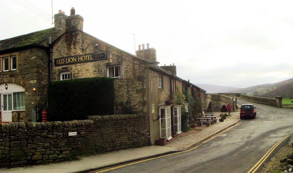 Red Lion Inn, Burnsall by dodgema