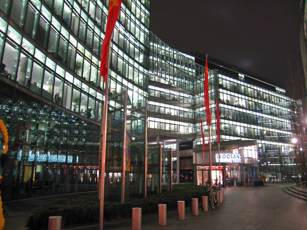 Potsdamer Platz by Carmel Horowitz