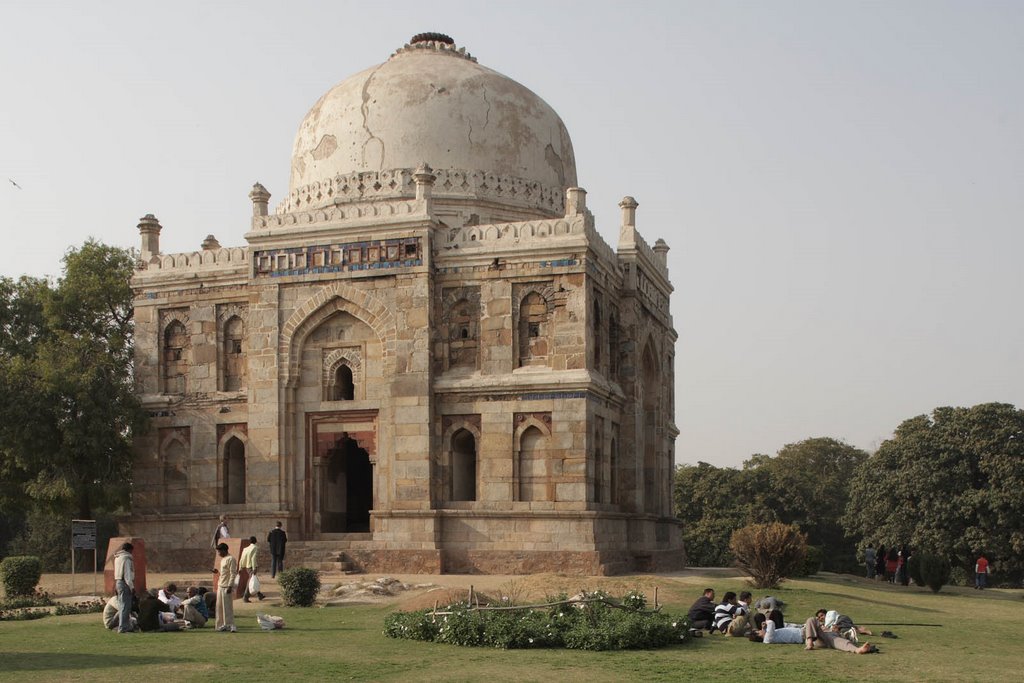 Sheesh Gumbad by ibair