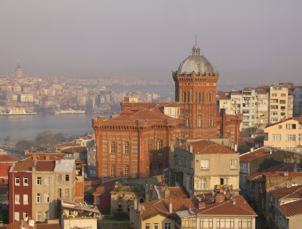 Fener by Bahattin Gülşen