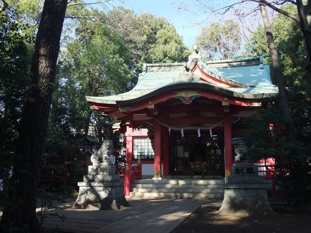 Rokusho Shrine (六所神社) by phosphor