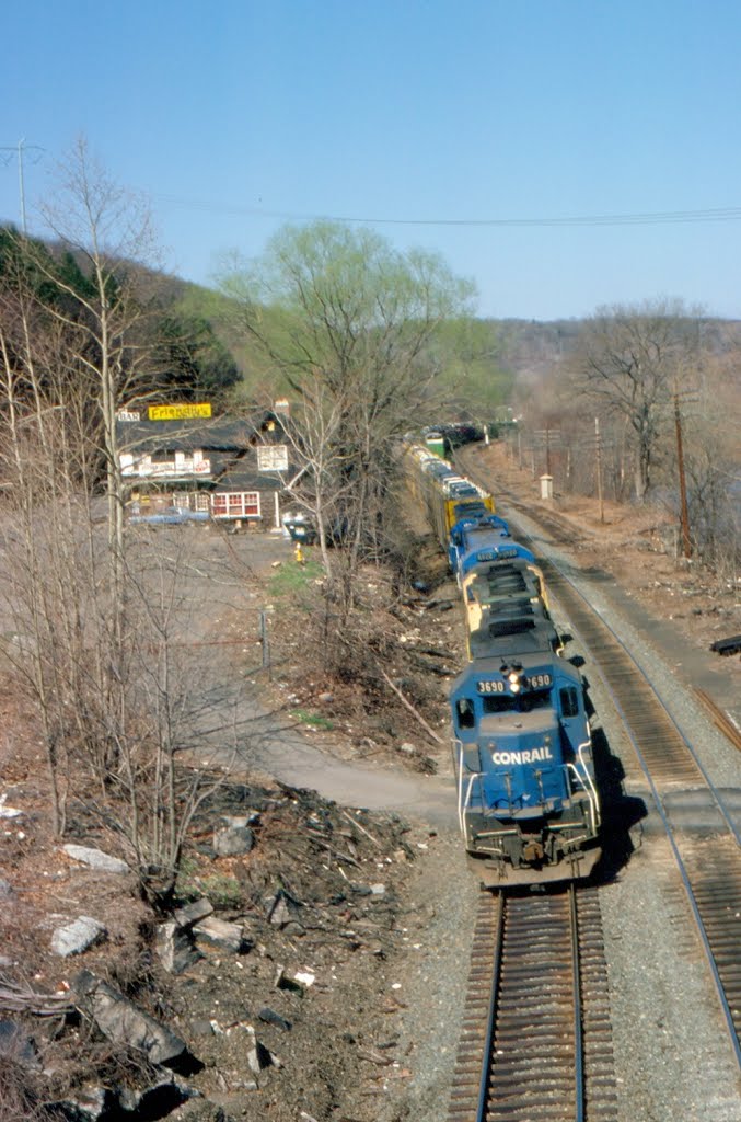 Southbound Conrail Freight Train led by EMD GP35 No. 3690 at Highland Falls, NY by Scotch Canadian