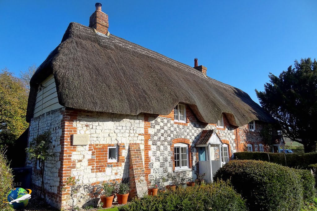 Drove Cottage, Netheravon (Grade II listed) by WanderingUK