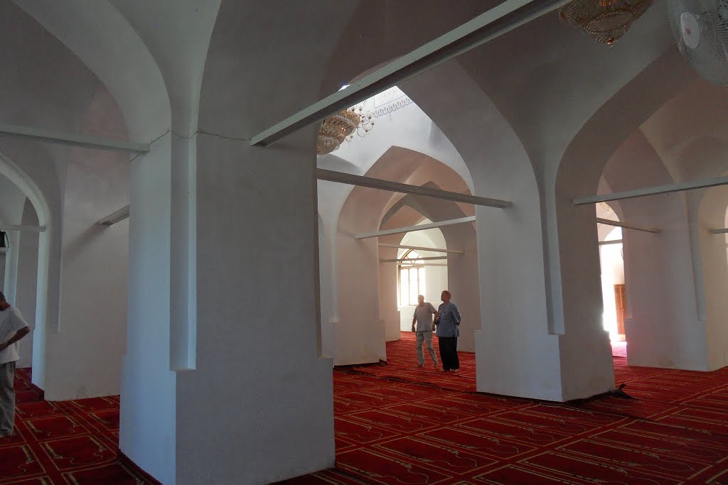 Namazgoh mosque, Nurota by Fredy Thomas