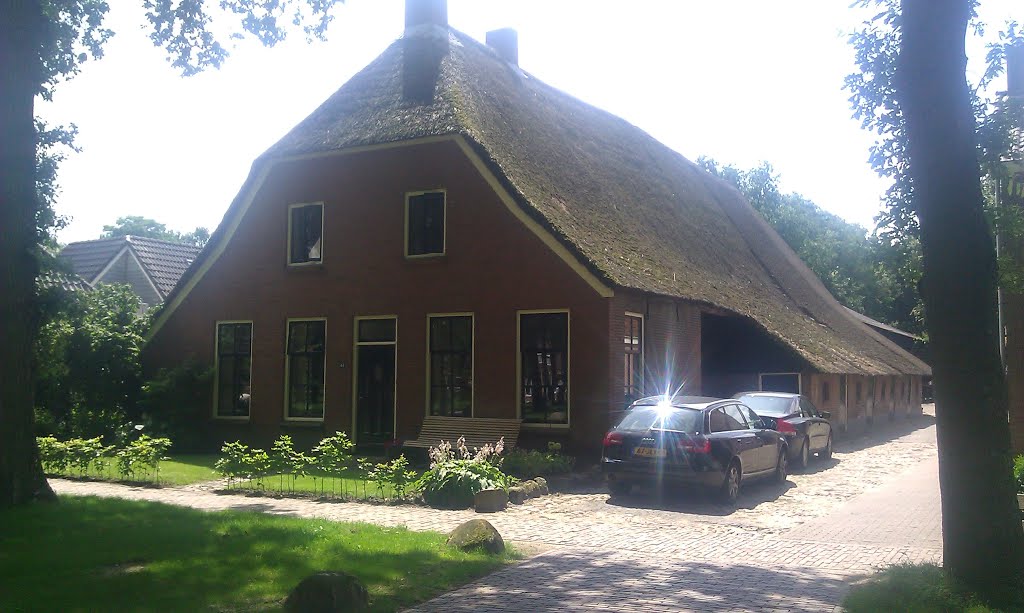 Boerderij in Dwingeloo by BaliBennie