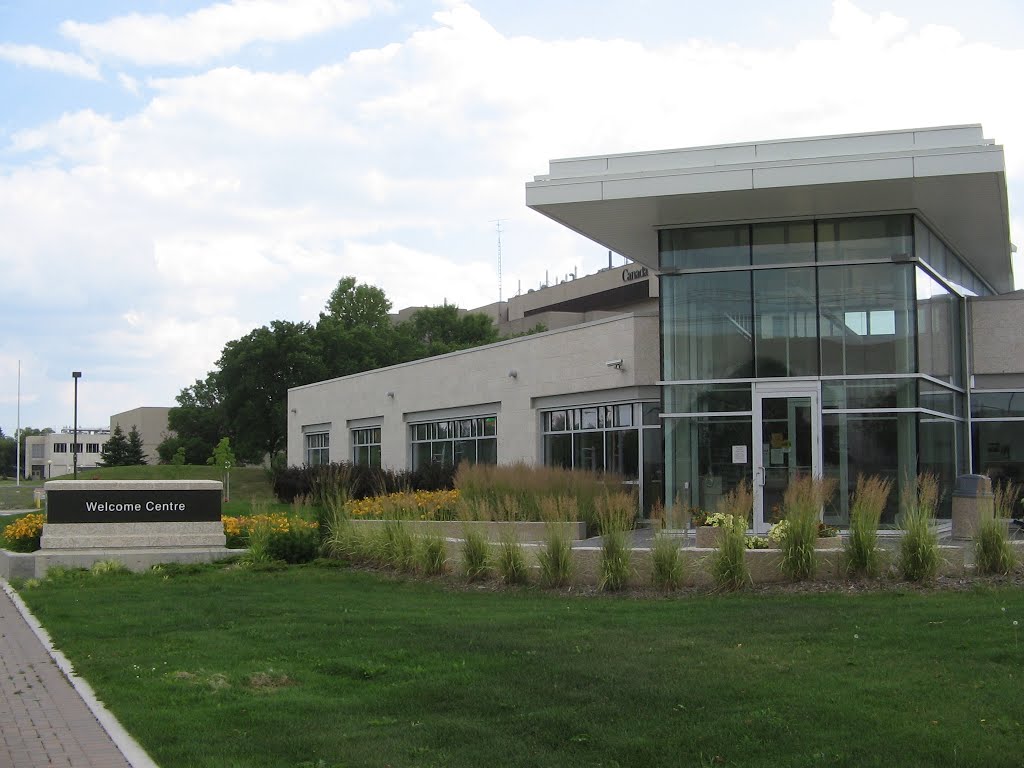 University of Manitoba - Welcome Center by spaceman117