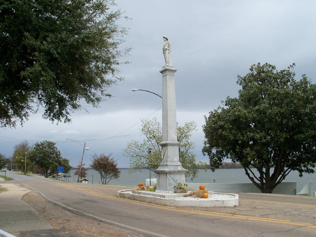 Veterans' Memorial by Sheps