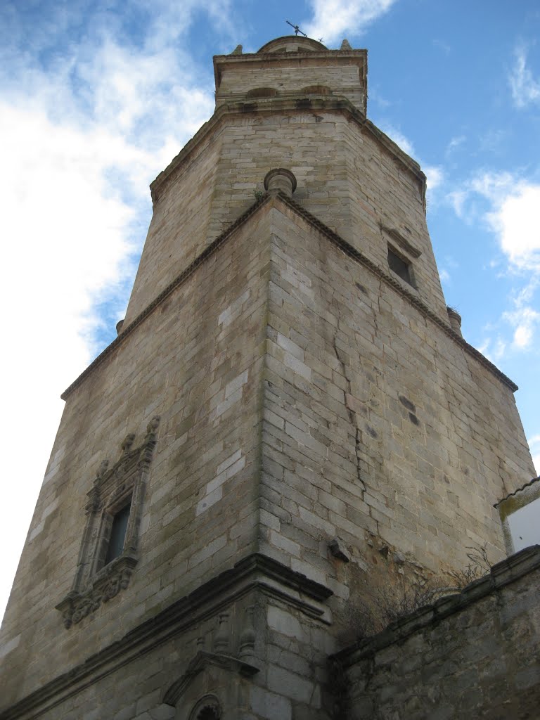 Pedroche. Torre de la Iglesia. Noviembre de 2012 by viajeroandaluz