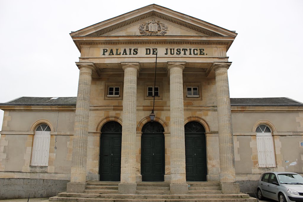 Palais de Justice→Domfront Cité médiévale by panos767