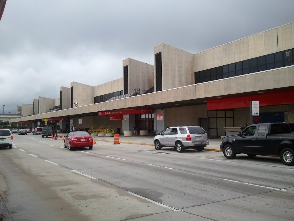 Hartsfield Atlanta International Airport South Terminal by geogeek