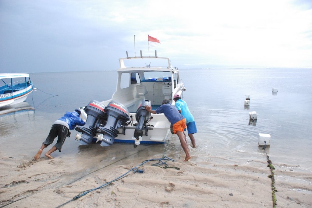 FISHERMEN FROM BALI NUSA DUA by Kenesary Sm