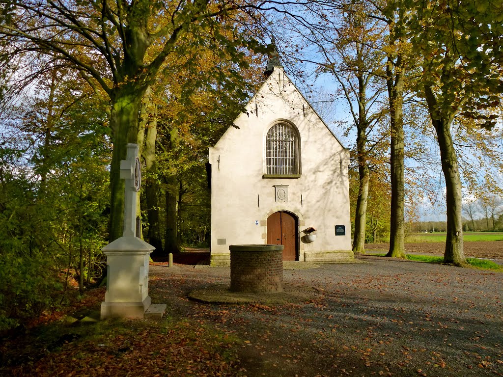 Eksaarde De Kruiskapel Gebouwd in 1626 by joeri Goossens