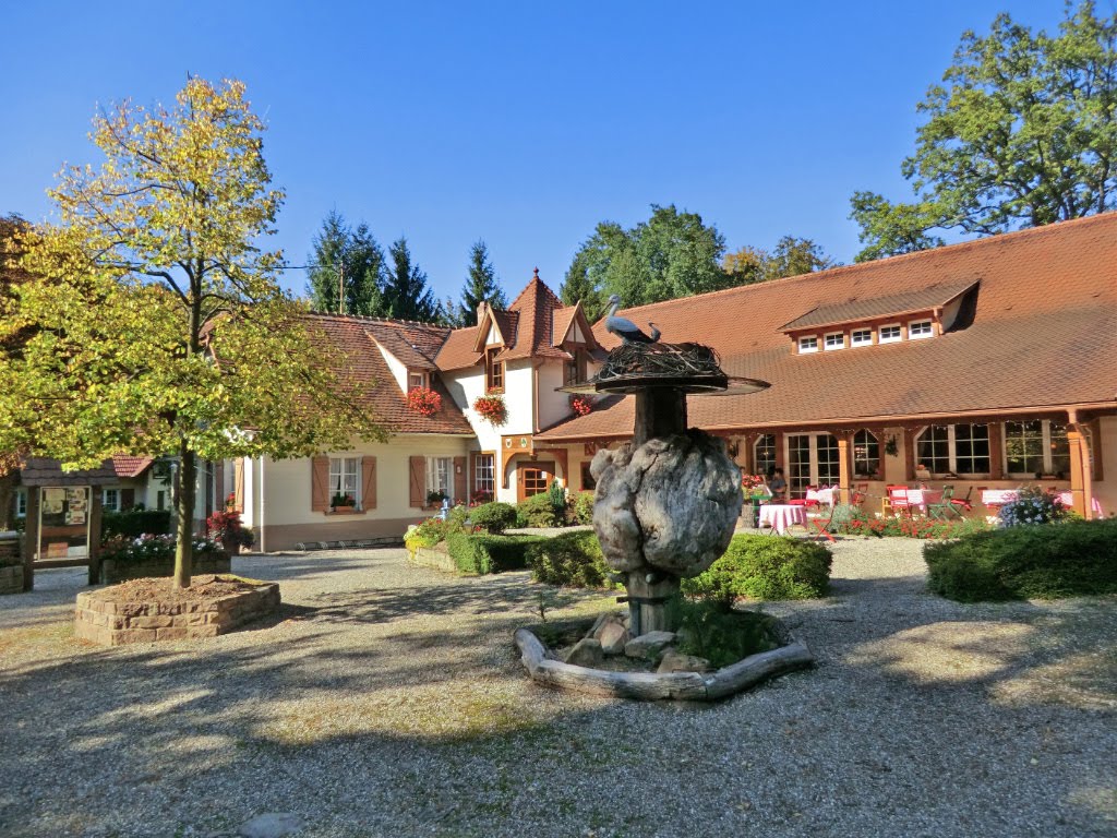 Restaurant Auberge du Pfaffenschlick - ist ja innen originell eingerichtet by ReinhardKlenke