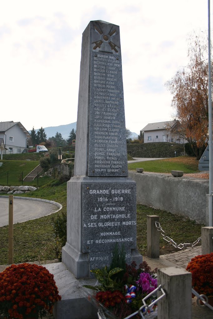 73-Montagnole monument aux morts by jefrpy