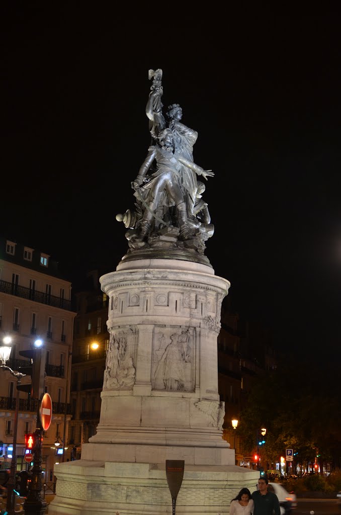 Statue-monument à la mémoire du Maréchal Moncey by vosk