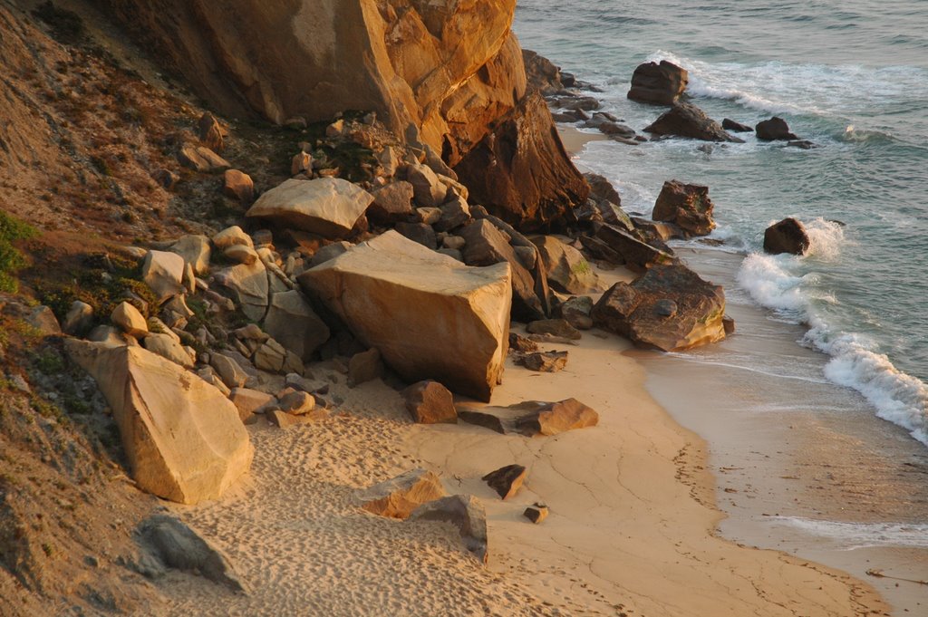 Pormenor sudoeste da Praia Formosa by jcdias