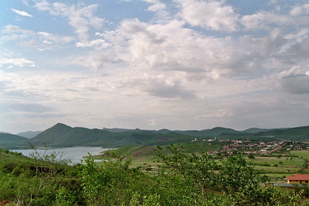 Serra do Estevã(point vieuw from Freitas to Choró and to Choró Limão reservoir) by Krewinkel-Terto de A…