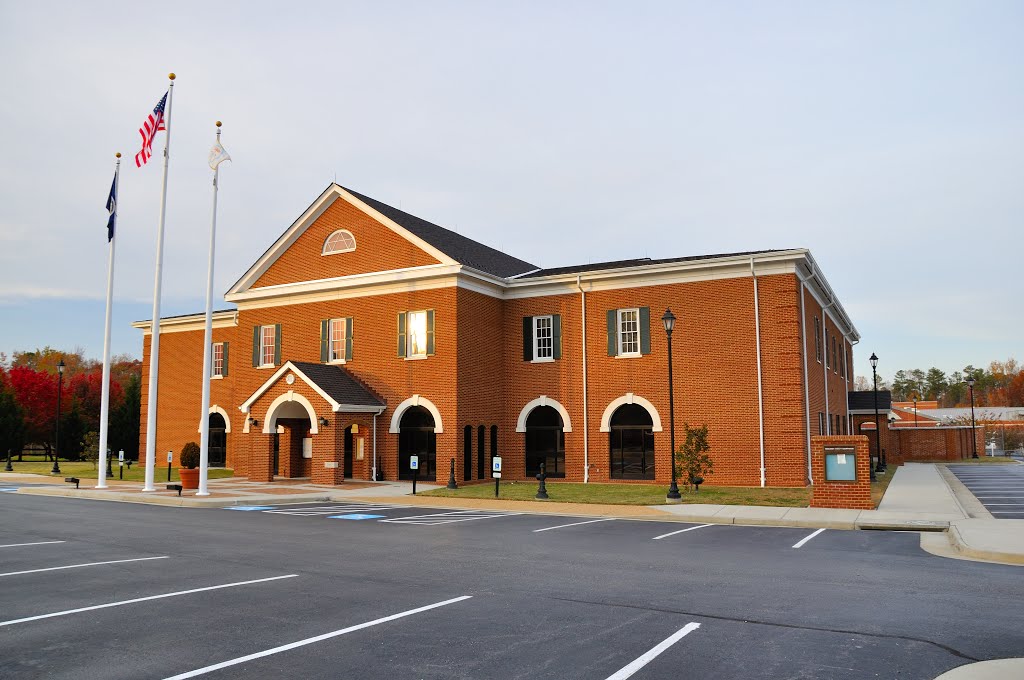 VIRGINIA: MIDDLESEX COUNTY: SALUDA: Third Middlesex County Court House, 73 Bowden Street at dusk by Douglas W. Reynolds, Jr.