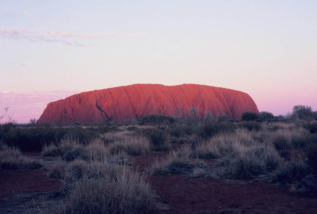 Ayers Rock, July 1986 by achauffeur