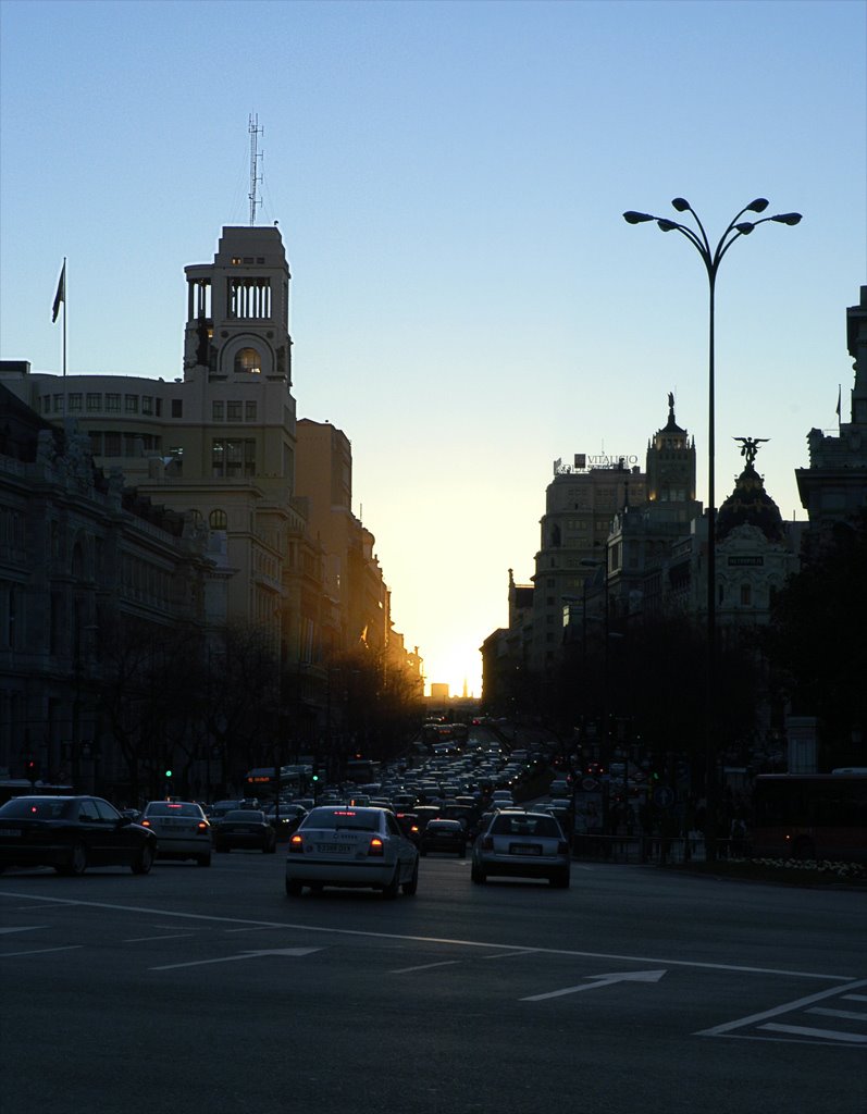 Madrid, Calle de Alcalá, Pta. del Sol by ulisin