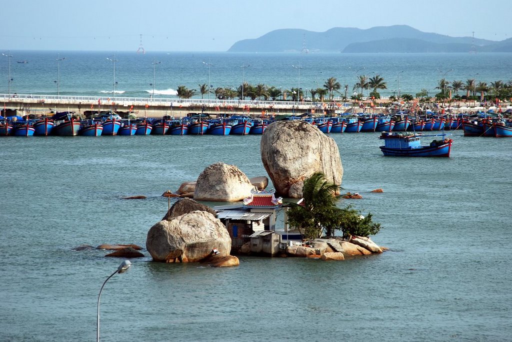 Nha Trang Bridge by PALLYCH72