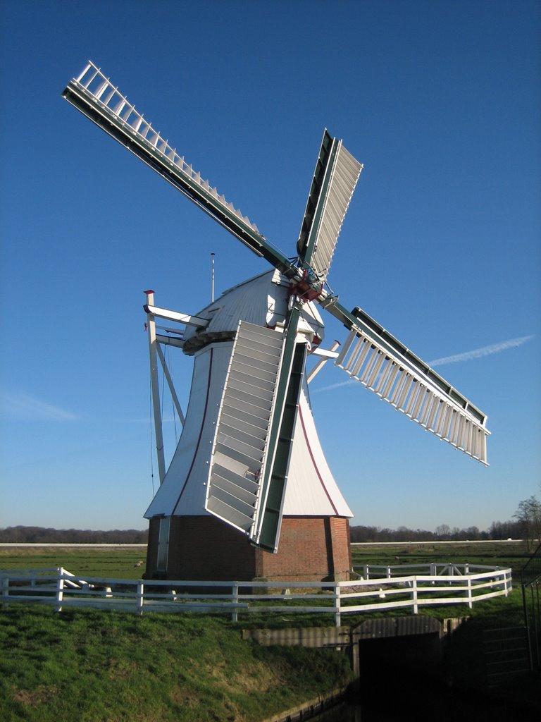 De Witte Molen Poldermolen uit 1892 by Johan Zuidema