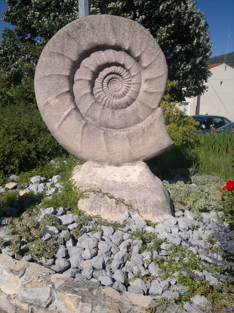 Sculpture au bord de la route, entrée de La Voulte sur Rhône 2012 by bernard sublet