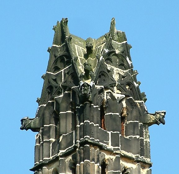 Detail of a tower at Kirkstall Abbey by Noseyinround