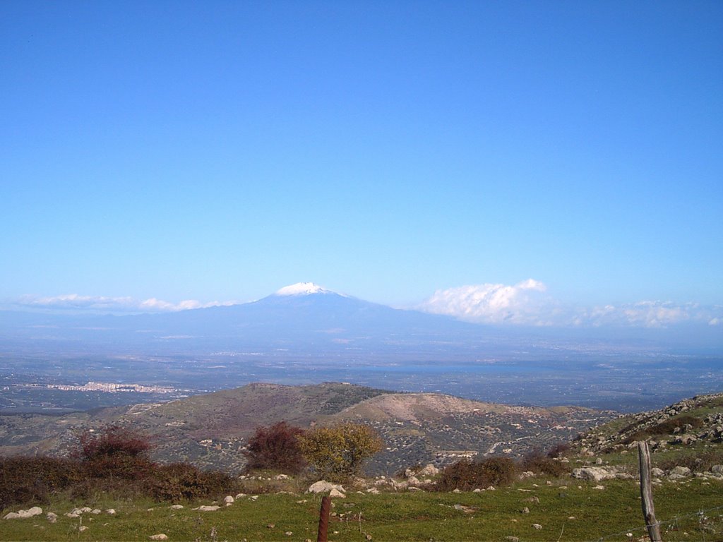 Buccheri- panorama con l'etna by vitorandone