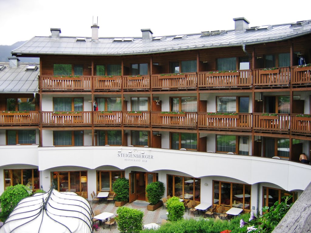 Steigenberger Alpenhotel in Kaprun/Zell am See by Qwesy