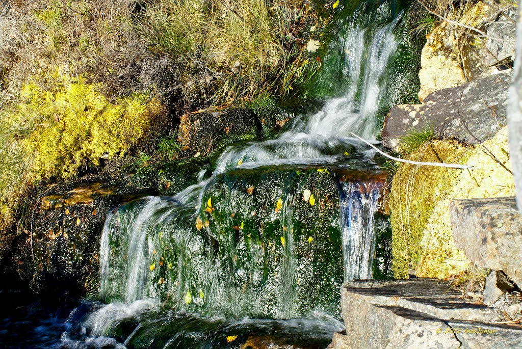 Foss i Lifjell by GuoJunjun