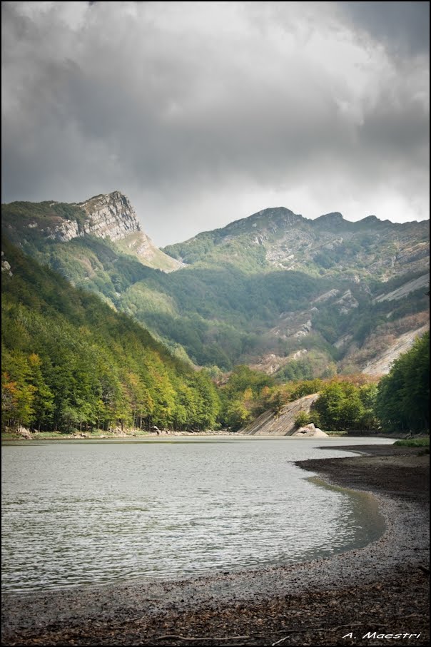 Quasi autunno. Lago Gemio Inferiore by Andrea Maestri