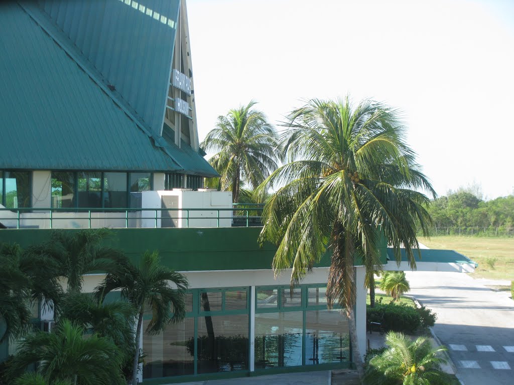 Aeropuerto internacional de Holguin by agustin mantilla