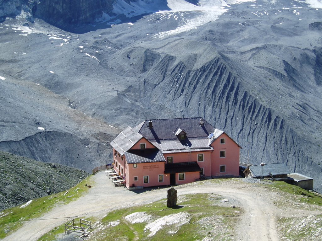 Schaubachhütte, 2573m by bkcarmichael