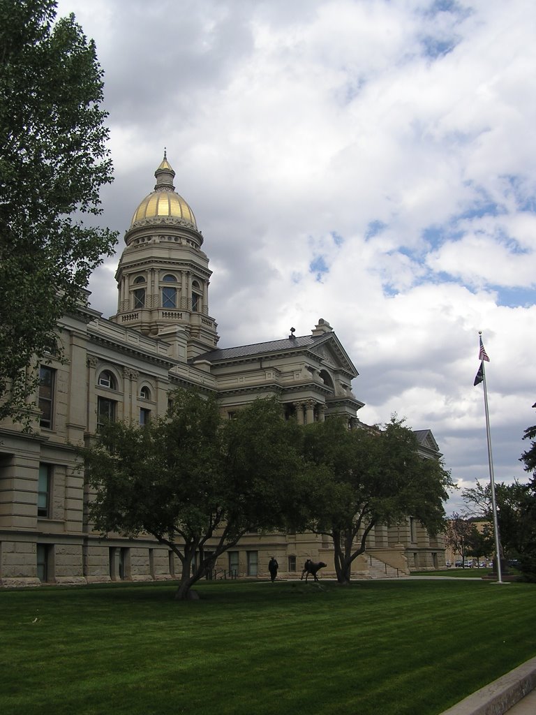 Wyoming State Capitol by goldsheet