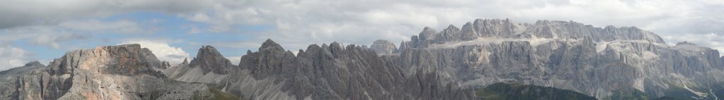 Dolomiti gruppo Sella dal rifugio Stevia by ori 64