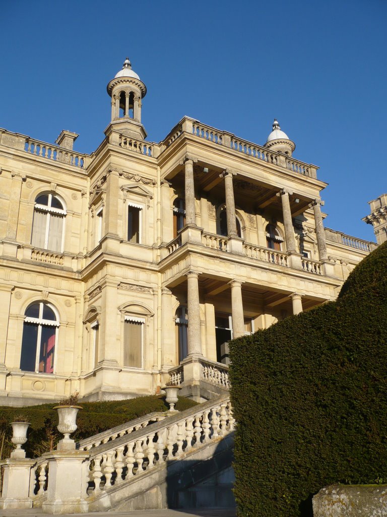 Chateau de Ferrières - Devant by julden93