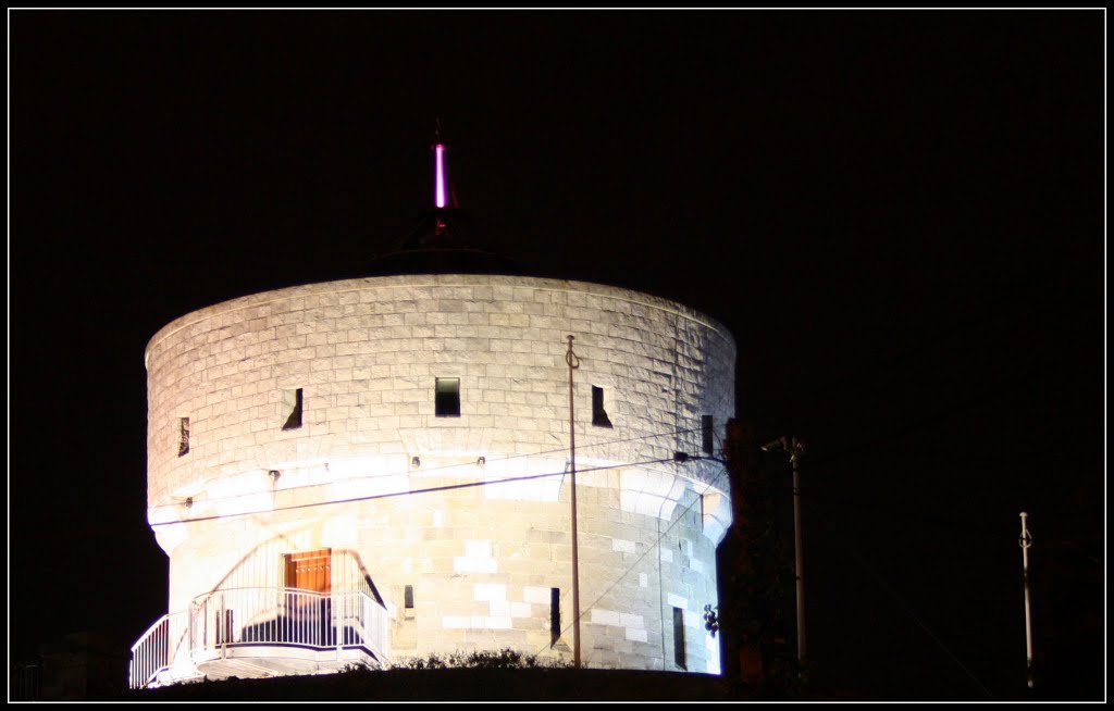 Millmount at Night by noelfa