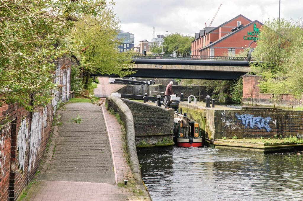 Waterlinks Bridge and Aston Lock 6 by hilofoz