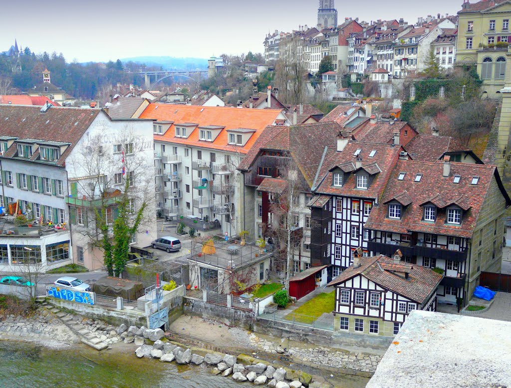 Suisse, un vieux cartier de la ville de Berne by Roger-11