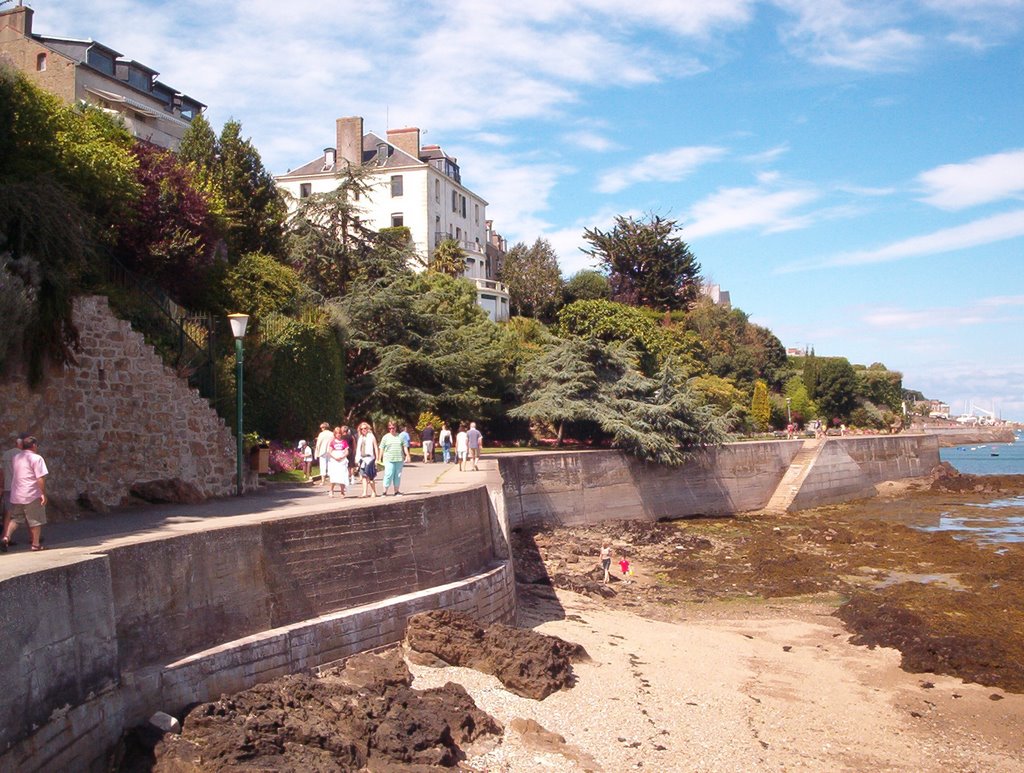 Dinard by ỘỘ Peter IJmker