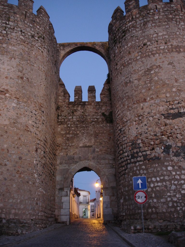 Portas de Beja by Tiago Pinho