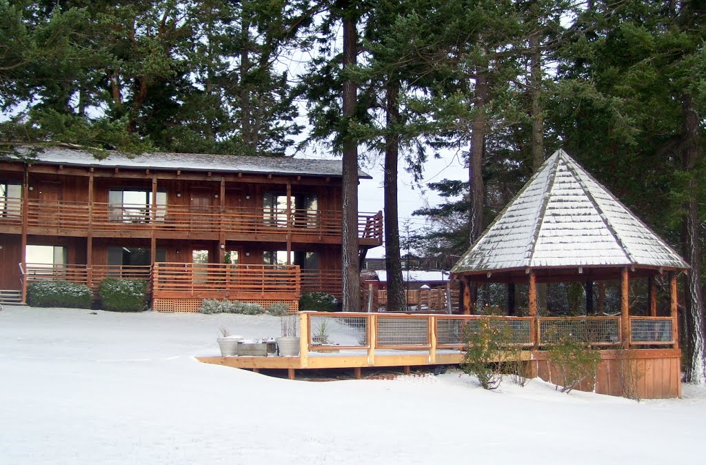 Lagoon Rooms, Captain Whidbey Inn, formerly Whid-Isle Inn, 2072 W. Capt. Whidbey Road, Coupeville, Whidbey Island, WA, built 1905 by Midnight Rider