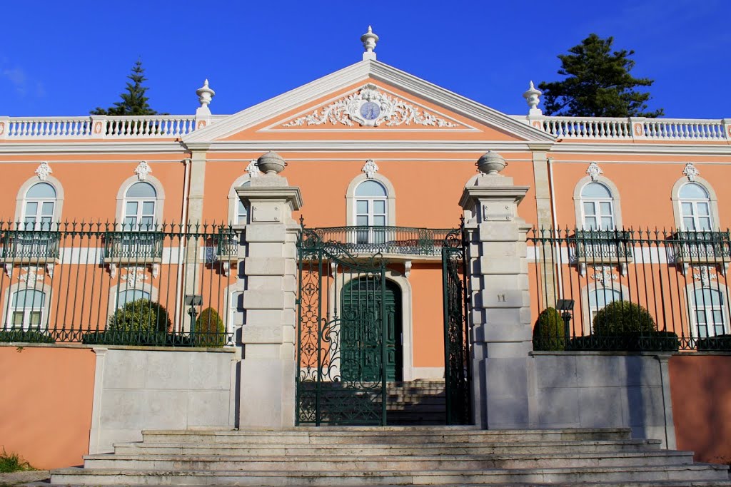 Lisboa: Seminário da Luz by bernardo d'oliveira nunes