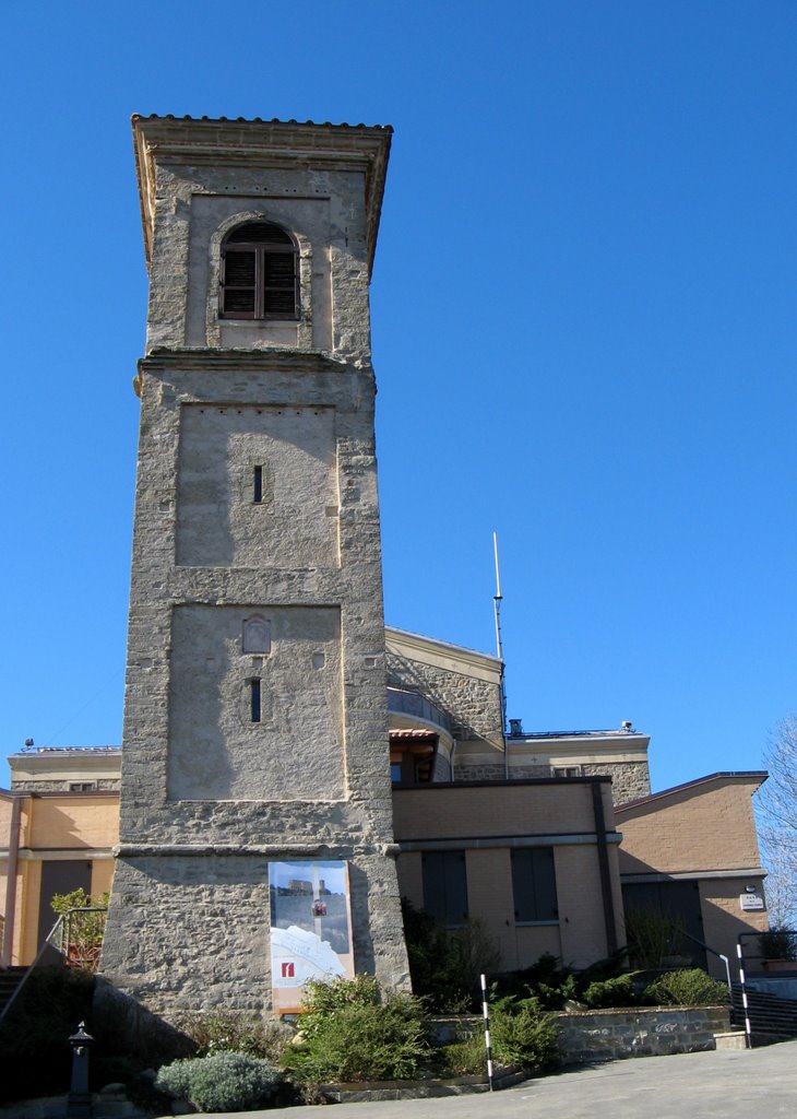 Monte delle Formiche, campanile del Santuario by Claudio Pedrazzi