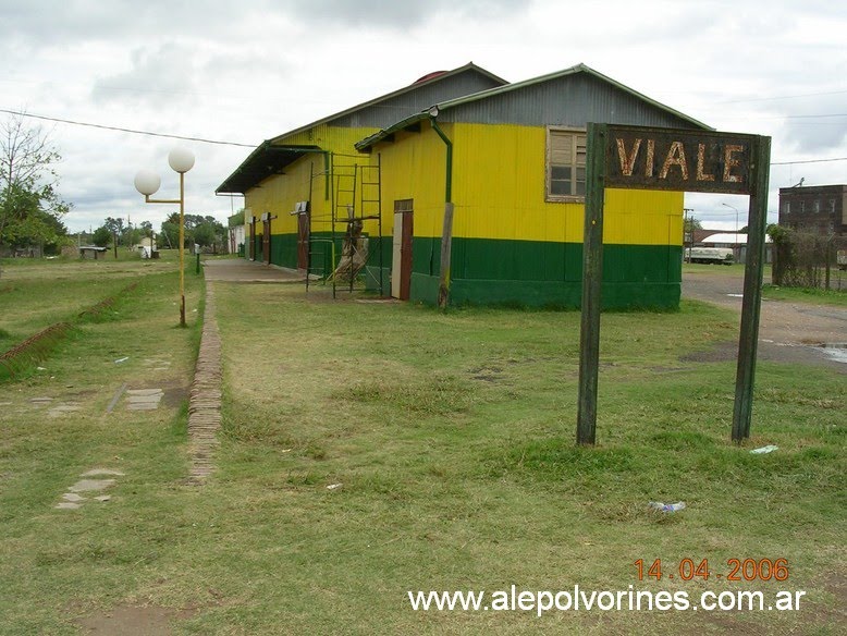 Estacion Viale (www.alepolvorines.com.ar) by alepolvorines