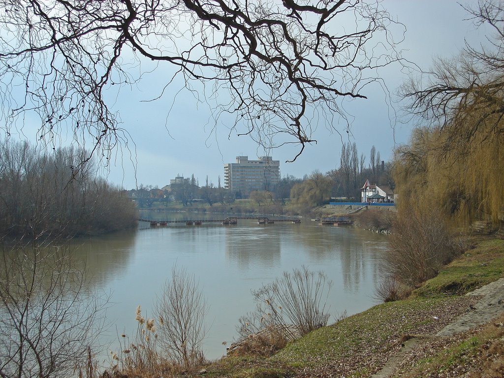 Arad, Romania by Romeo Salajan